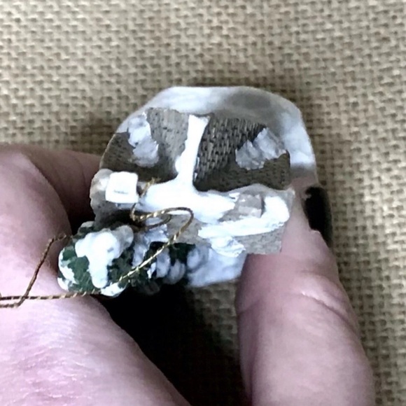 Vintage Cathedral Christmas Ornament Porcelain Holiday Festive Winter Dickensian - Picture 6 of 7